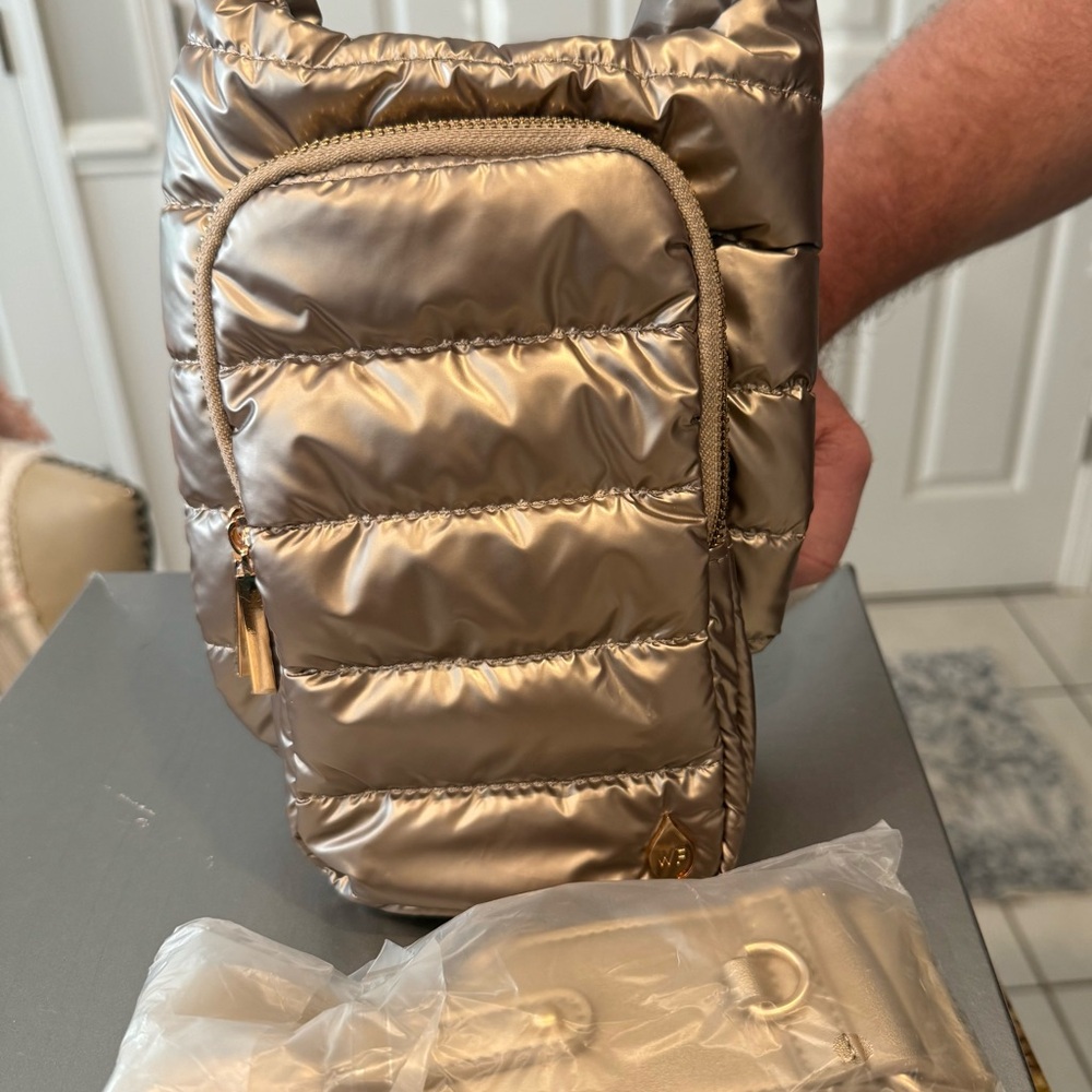 NWT Wanderfull Puffer Crossbody Bag - Shiny Champagne w/ Strap